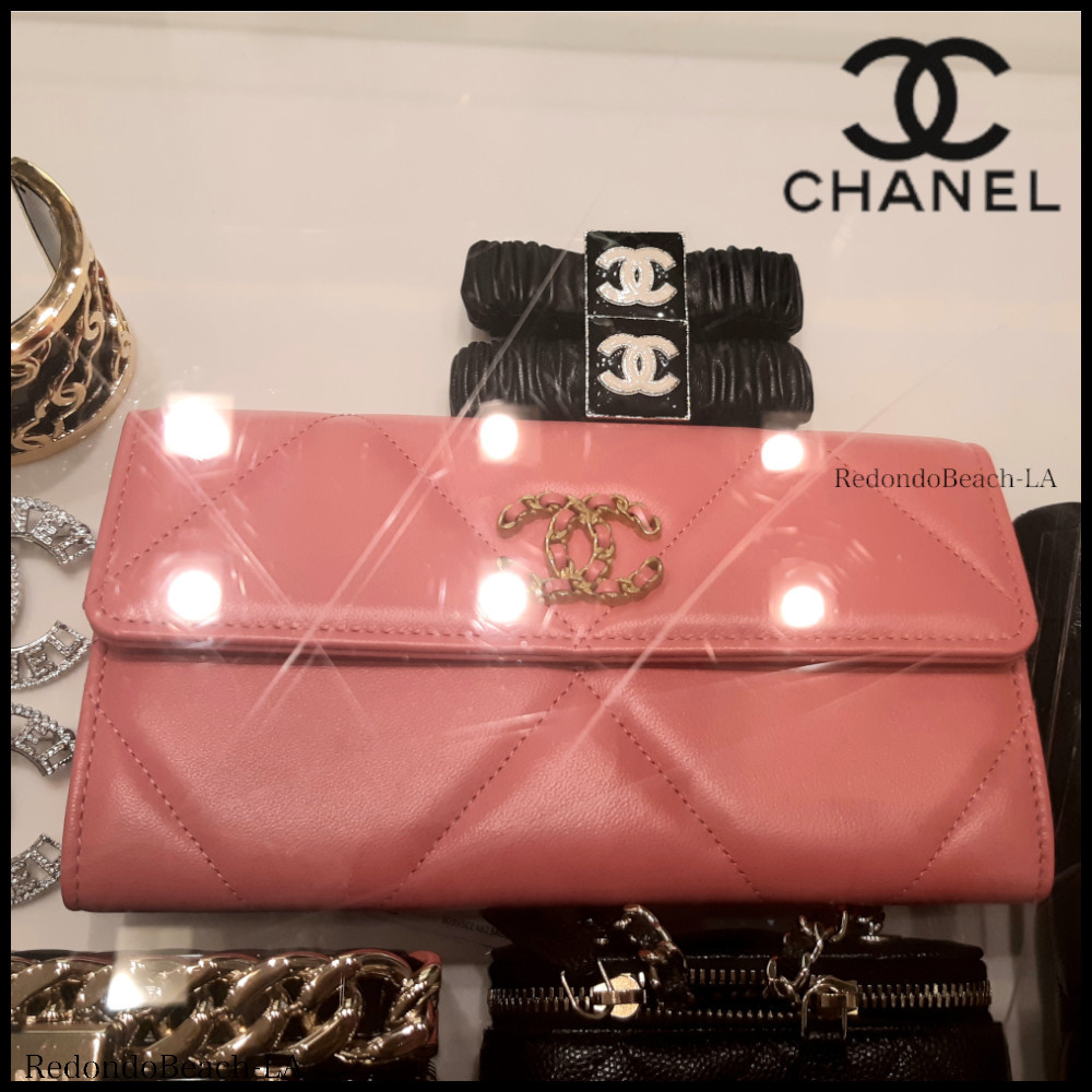 【入手困難品】超希少品★CHANEL★長財布★美しいピンクカラー