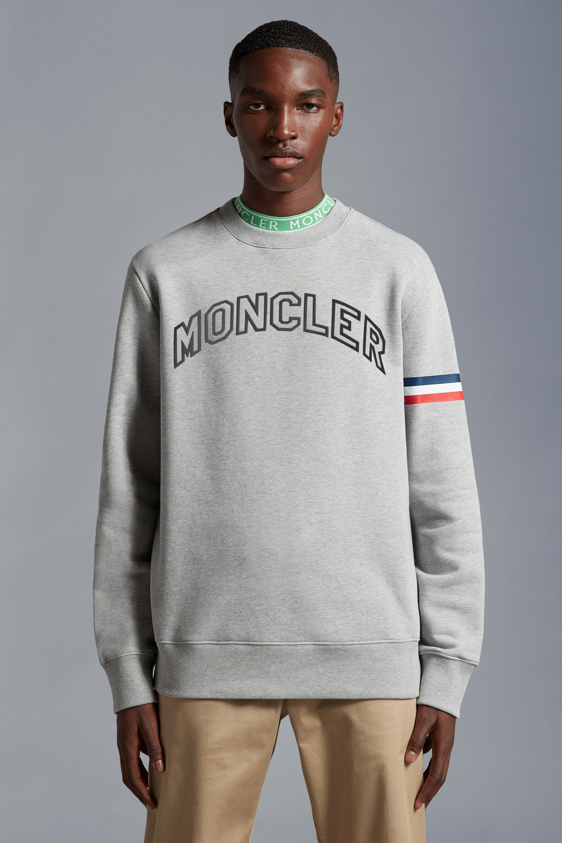 MONCLER2023春夏 レタリングロゴプリント入り スウェットシャツ