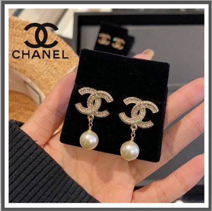 パール ピアス CHANEL(シャネル) - 海外通販のBUYMA