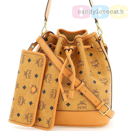 MCM(エム シー エム) トートバッグ(レディース) - 海外通販のBUYMA