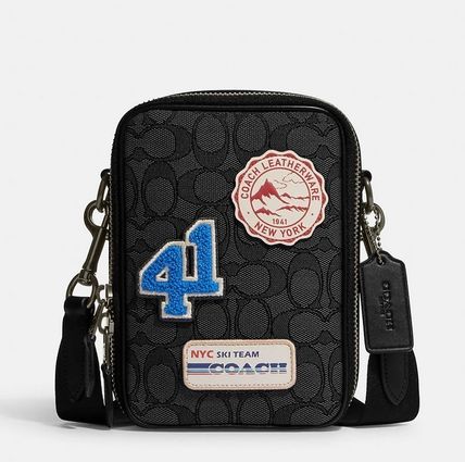 Coach(コーチ) ショルダーバッグ(メンズ) - 海外通販のBUYMA