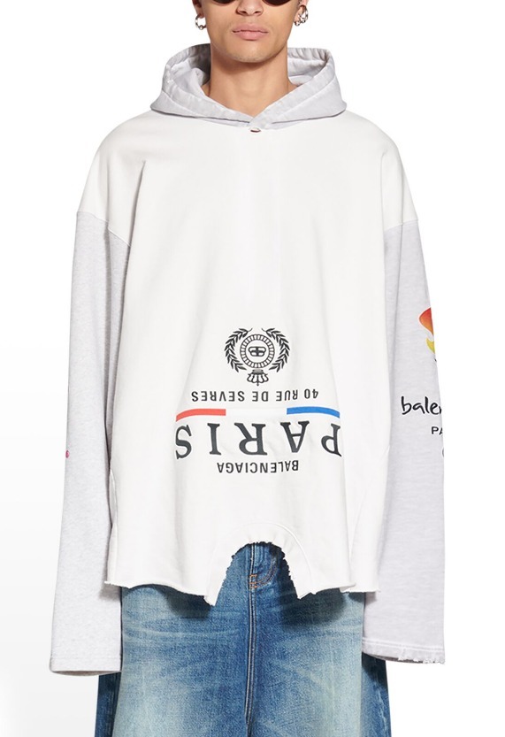 【BALENCIAGA】オーバーサイズ アップサイドダウン パーカー BALENCIAGA】オーバーサイズ アップサイドダウン パーカー