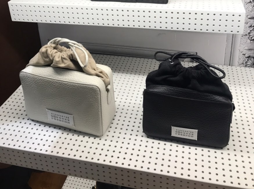 【関税込/国内発】＜Maison Margiela 5AC レザーカメラバッグ