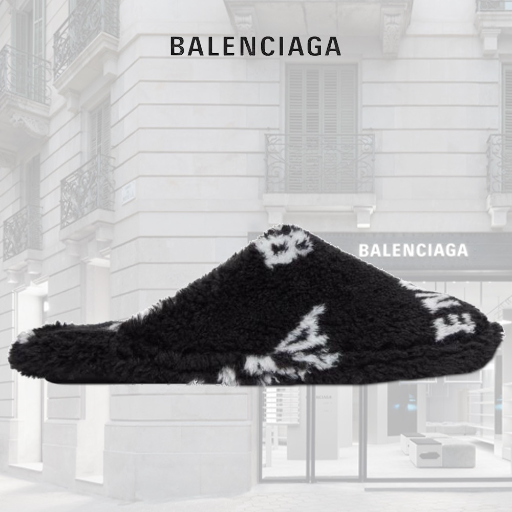 【BALENCIAGA】FURRY CLOSED ALLOVER LOGO