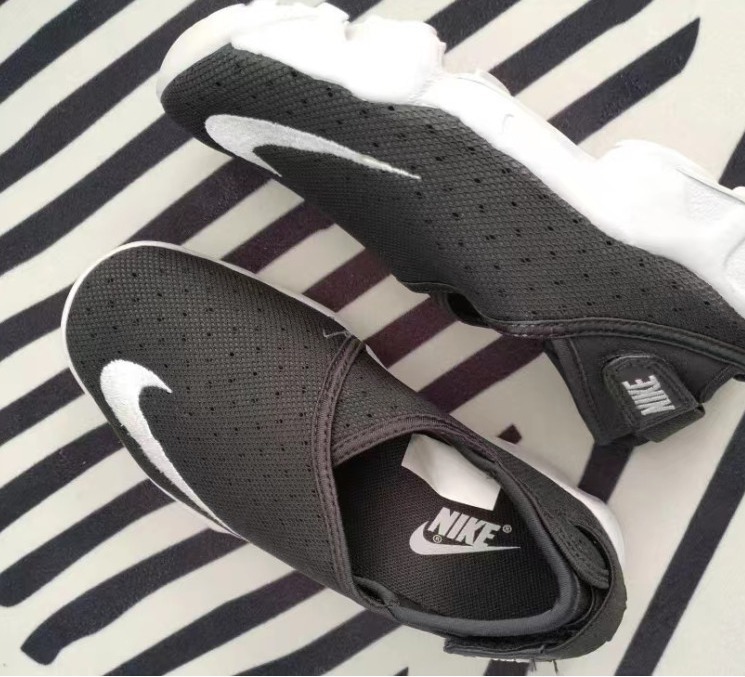 NIKE★W AIR RIFT エアリフト
