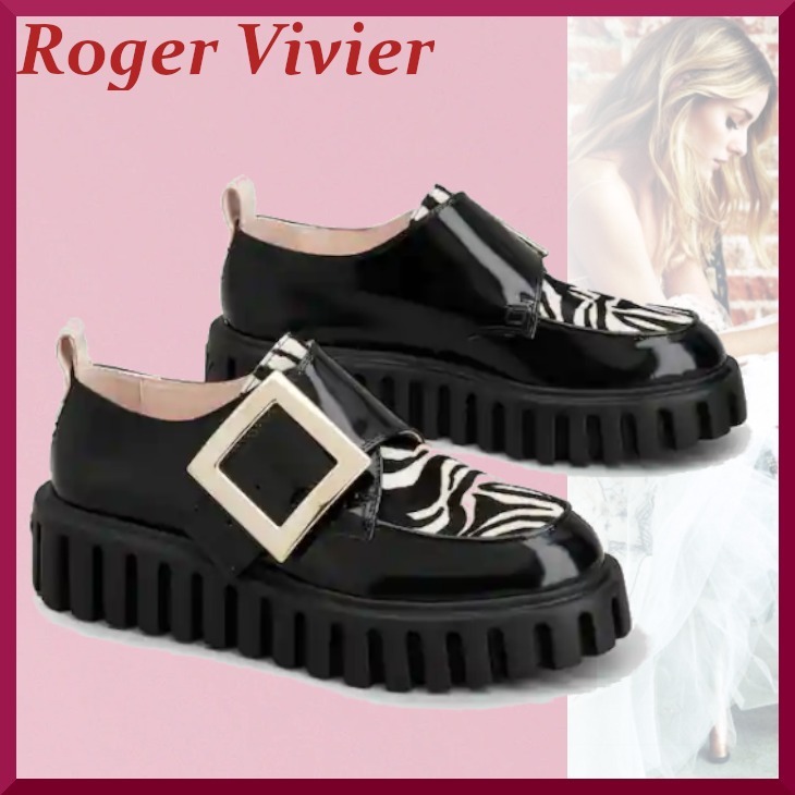 【Roger Vivier】パテントレザー メタル バックル ローファー