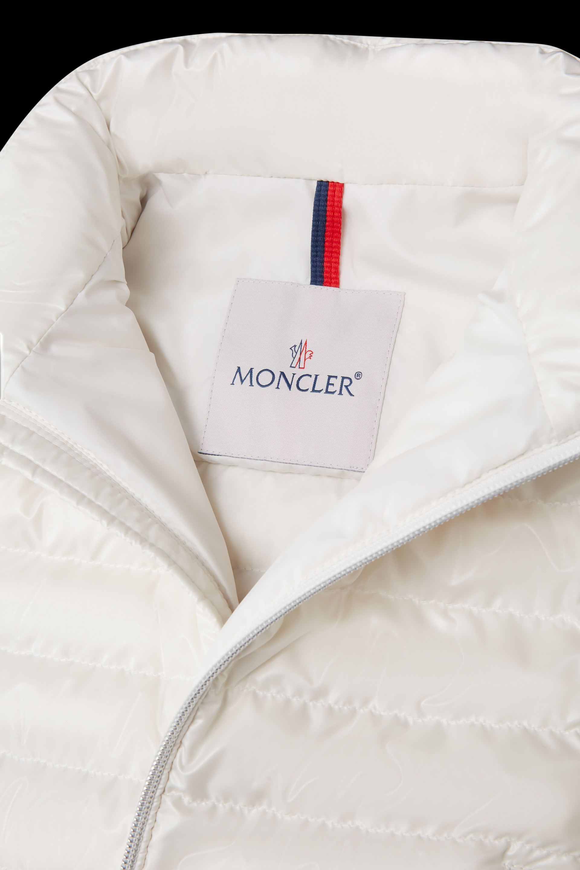 MONCLER2023春夏新作キッズ ダウンジャケット SHIZUKO 4A/6A MONCLER2023春夏新作キッズ ダウンジャケット SHIZUKO 4A/6A