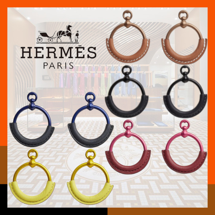 HERMES 上品 稀少 人気ピアス ゴールド 本革レザー ループ Loop HERMES 上品 稀少 人気ピアス 本革レザー 綺麗色 ループ Loop PM