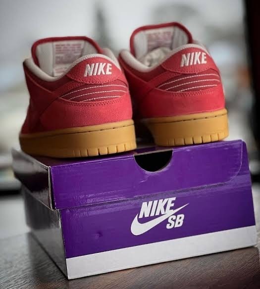 スニーカー Nike SB Dunk Low \"Adobe\"