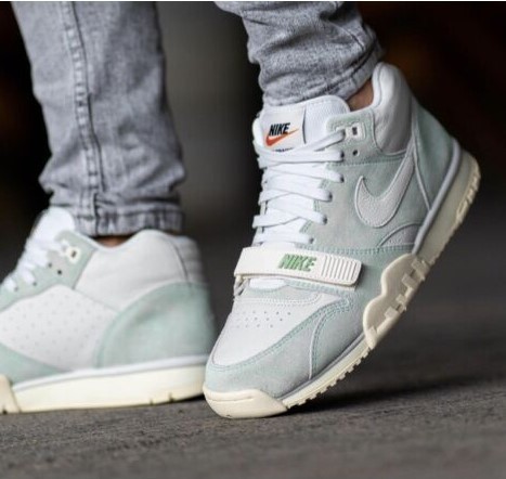 Nike Air Trainer 1 エナメル グリーン ココナッツ 関税送料込