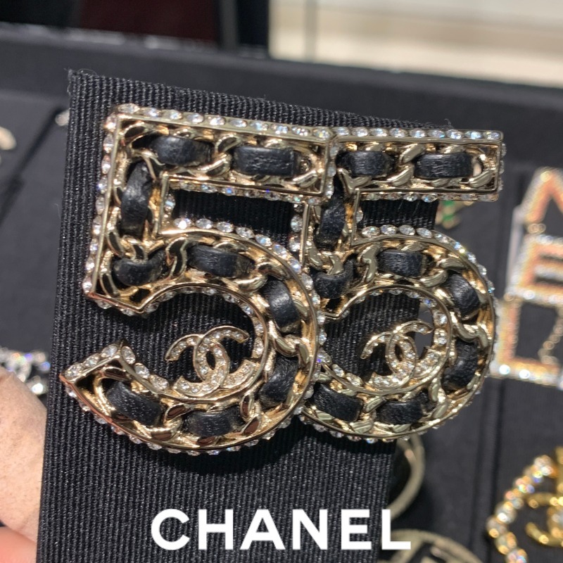 ☆NO 5☆【CHANEL】ココマークとNO5 アイコンピアス アクセサリー