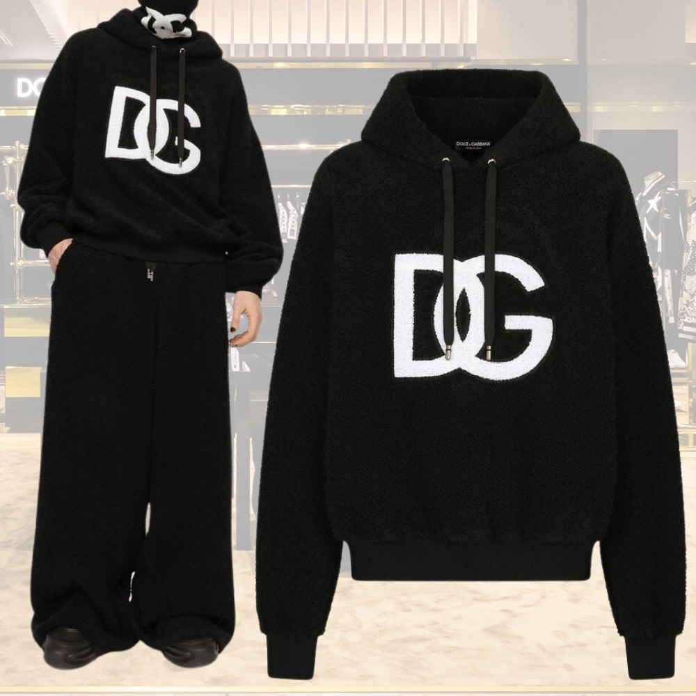 【Dolce & Gabbana】スウェットパーカ ブークレ DCパッチ