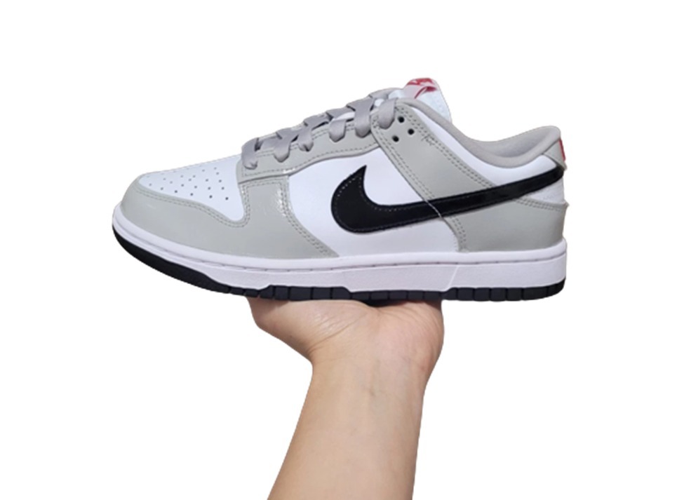☆関税込☆NIKE★WMNS DUNK LOW ESSENTIAL ダンクロー★22-26cm スニダンで購入可】9/1発売 Nike WMNS Dunk Low Essential