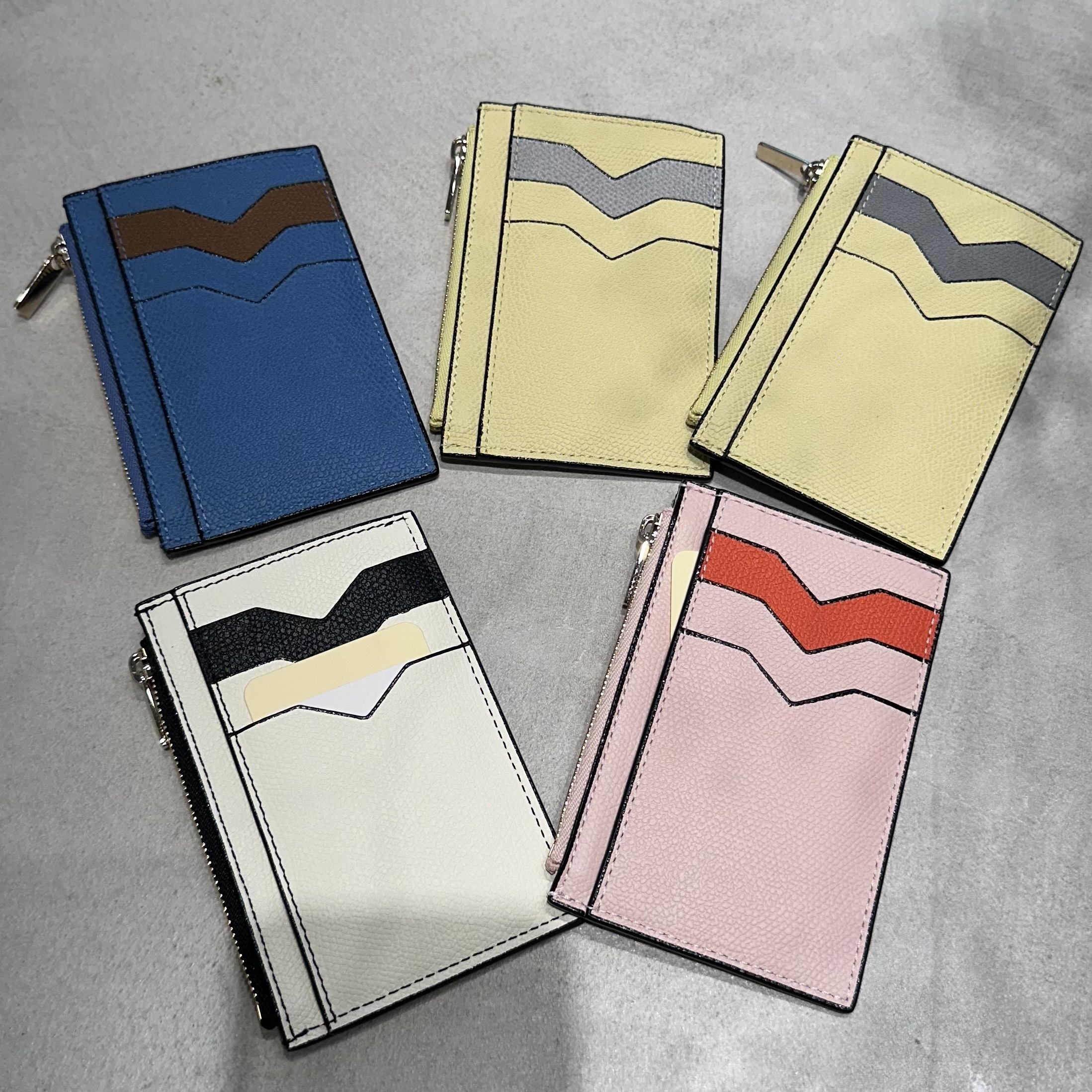 BANASIL SHOP★韓国★いちご生クリームケーキ レザー iPadケース BANASIL SHOP☆韓国☆いちご生クリームケーキ レザー iPadケース