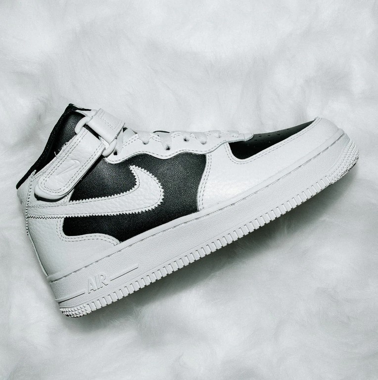 Nike エアフォース Air Force 1 07 Mid ユニセックス 関税送料込