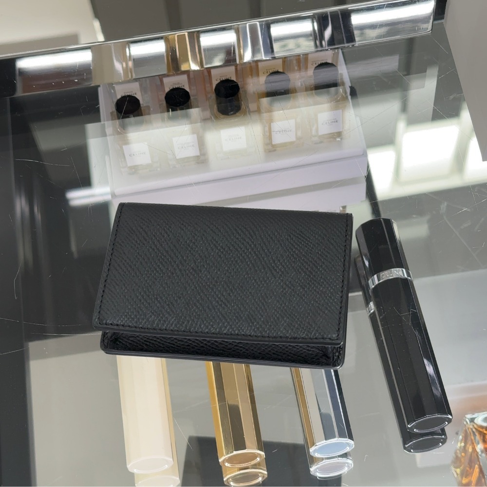 即発 ギフトにオススメ♡ *CELINE* ビジネスカードホルダー