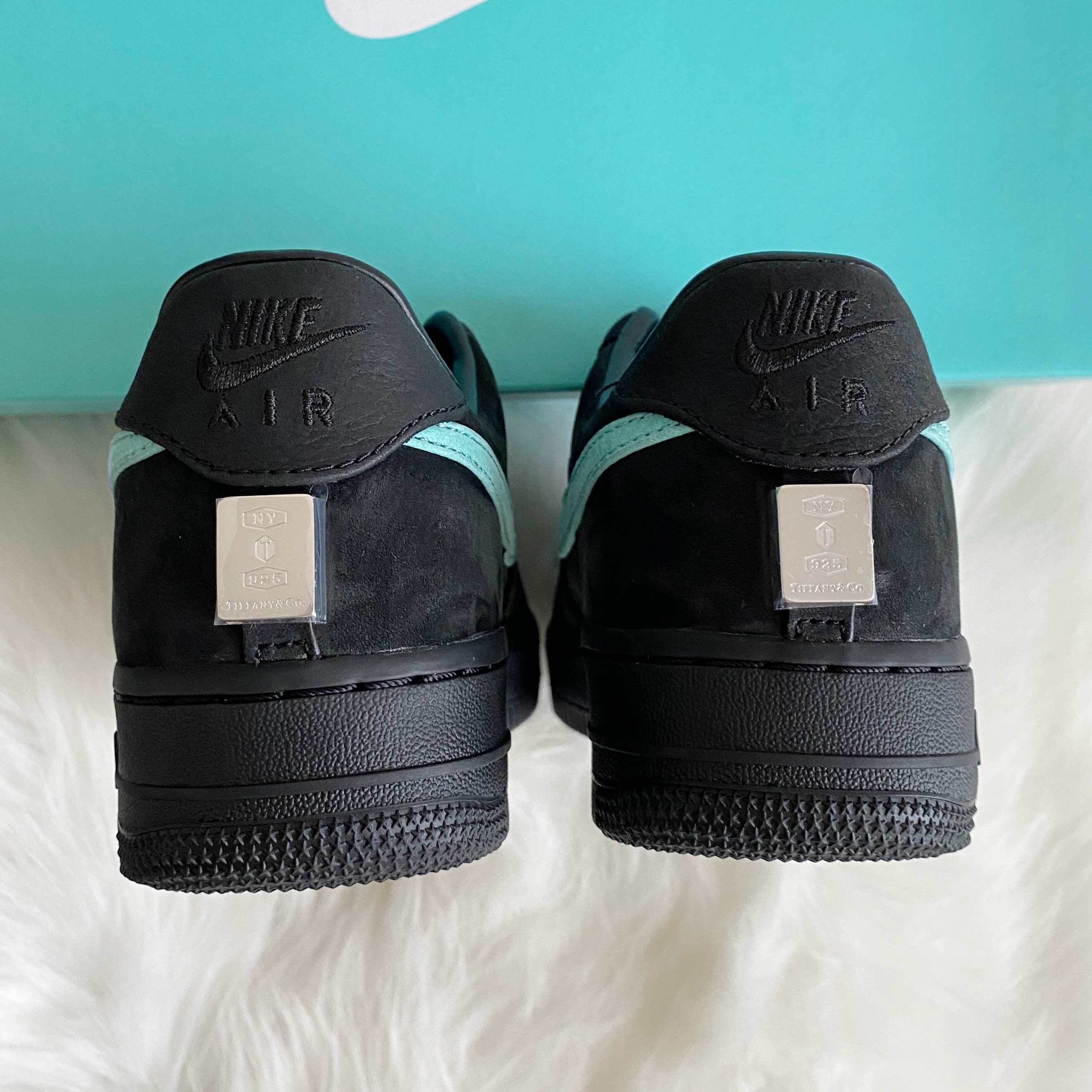 ☆NIKE x TIFFANY☆送関込☆世界中を震撼させた話題のコラボ