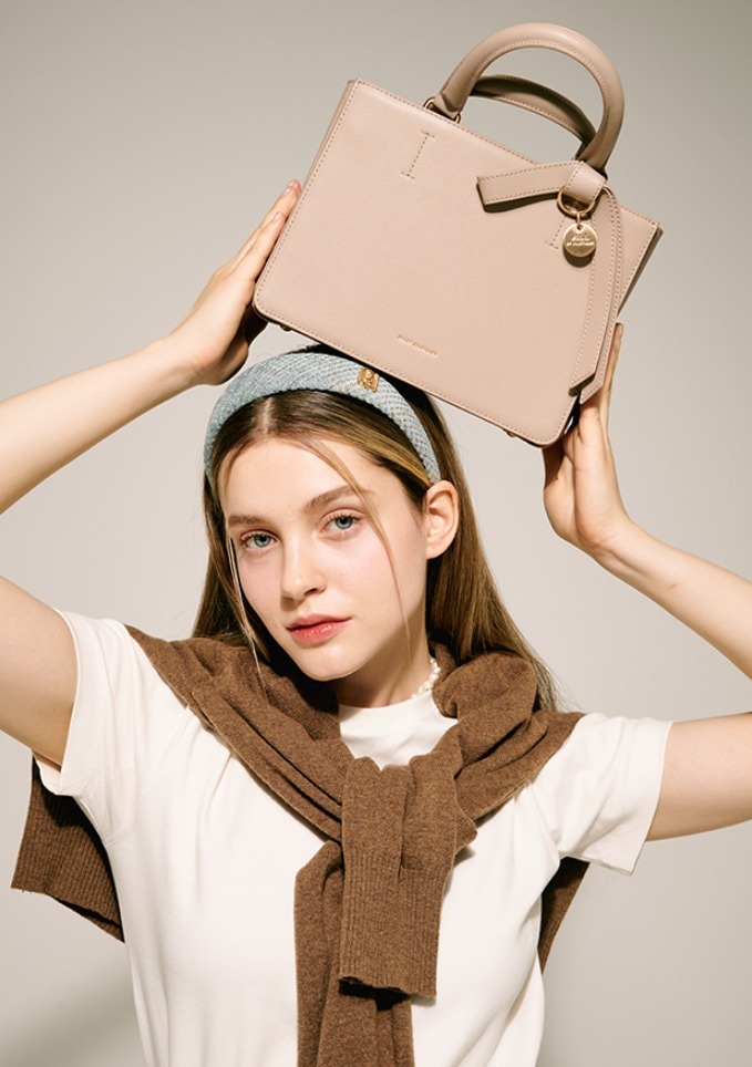 ショルダーバッグ・ポシェット JILLSTUART [BONNIE] COW LEATHER 2POCKET TOTE BAG BMH9 JILLSTUART [BONNIE] COW LEATHER 2POCKET TOTE BAG BMH9