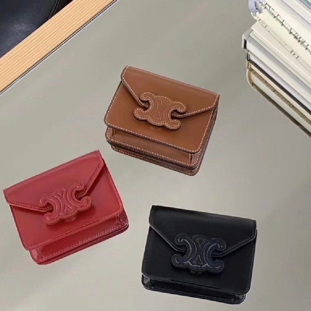 毎日の装いにエレガンスを◎*CELINE*トリオンフ カードホルダー CELINE 【新品・未使用品】セリーヌ ジップ付きカードホルダー