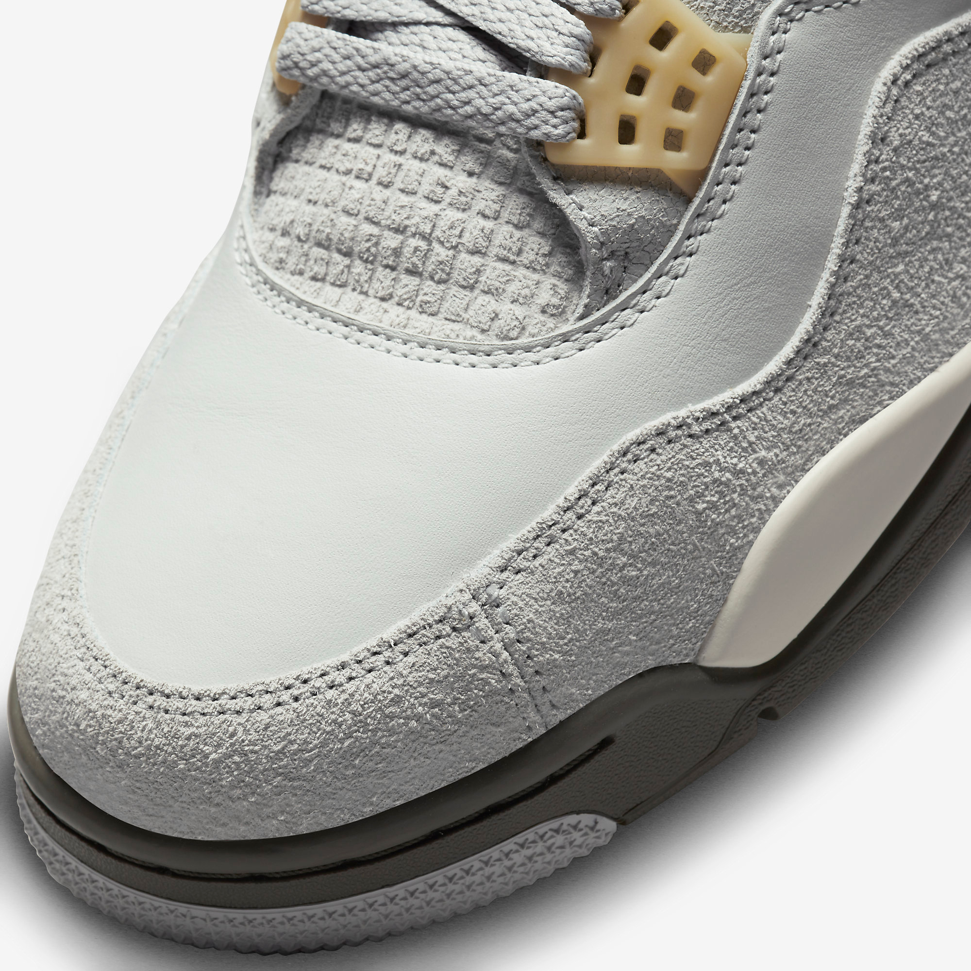 ★NIKE★大人気★JORDAN 4 RETRO SE \"クラフト\"★追跡可