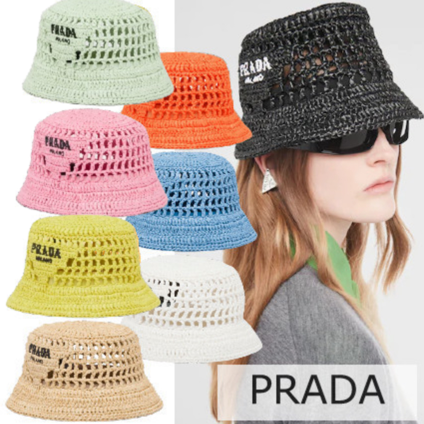 【お洒落度UP】PRADA◆ラフィア風 つば広 バケットハット ロゴ付 お洒落度UP】PRADA◇ラフィア風 つば広 バケットハット ロゴ付