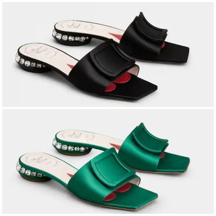Roger vivier 装飾サテン ミュールサンダル 関税送料込み ブラック Woman ベル ヴィヴィエ パテントレザー サンダル