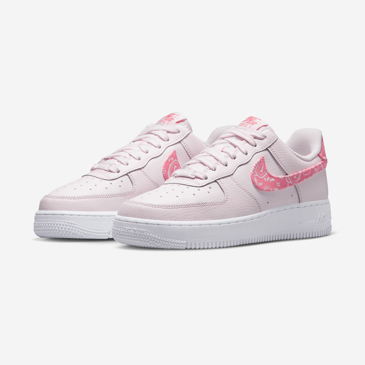 ★NIKE★大人気★W AIR FORCE 1 '07 EPPK \"ペイズリー\"★追跡可