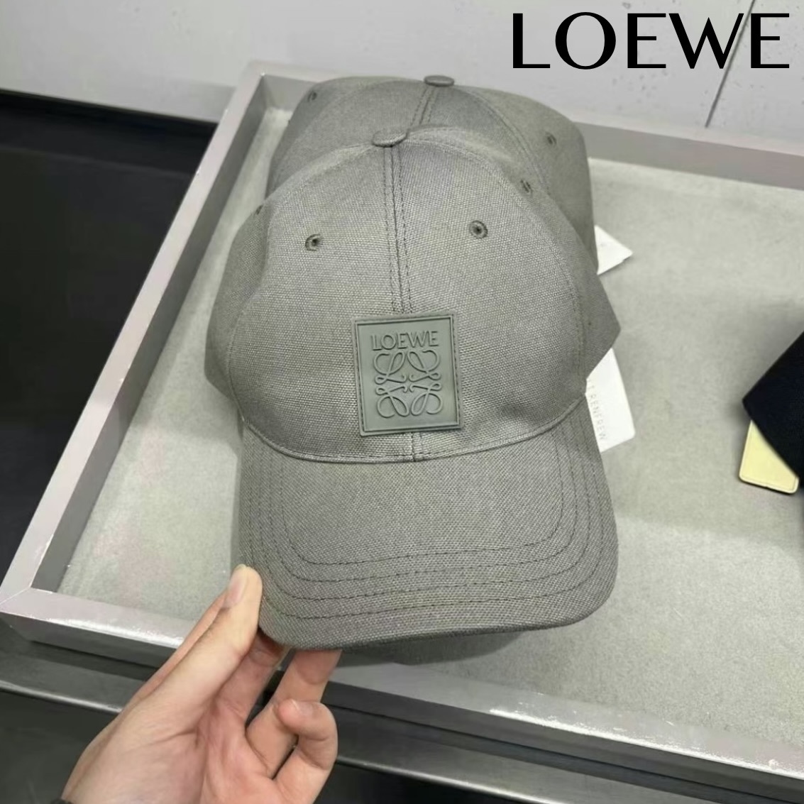 新作入荷!!新作入荷!!ロエベ LOEWE キャップ アナグラム キャップ
