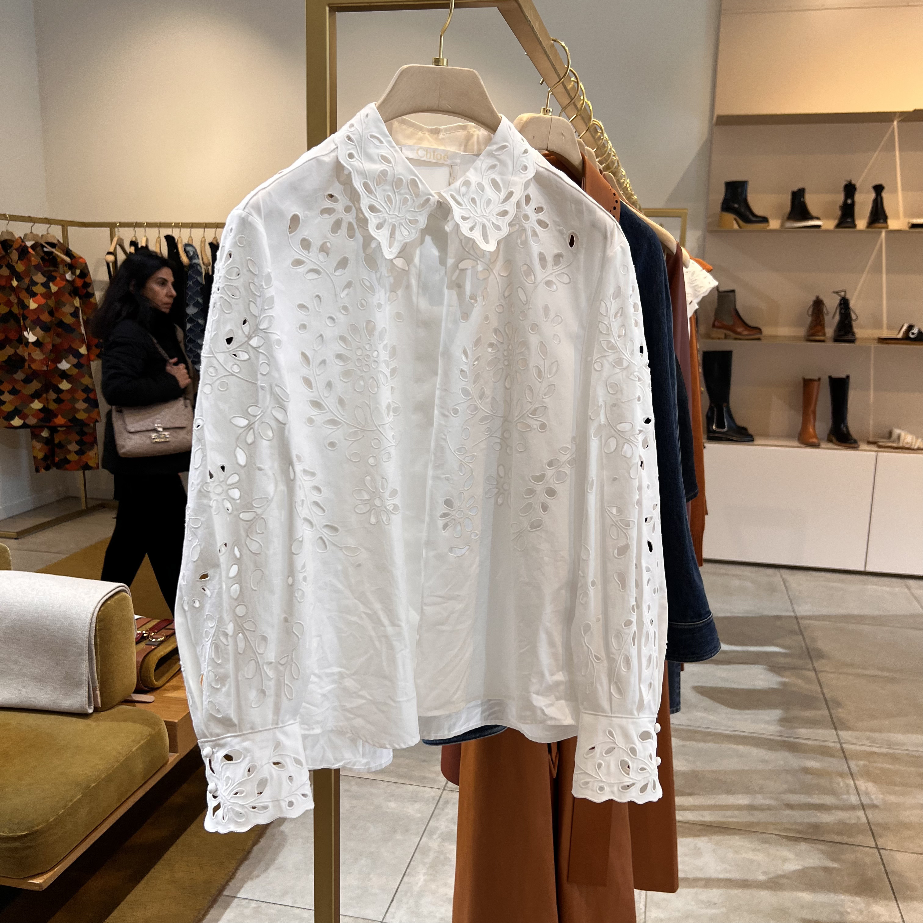 GINGER掲載商品】 【VIPセールで奇跡の入荷!】Chloeおしゃれブラウス