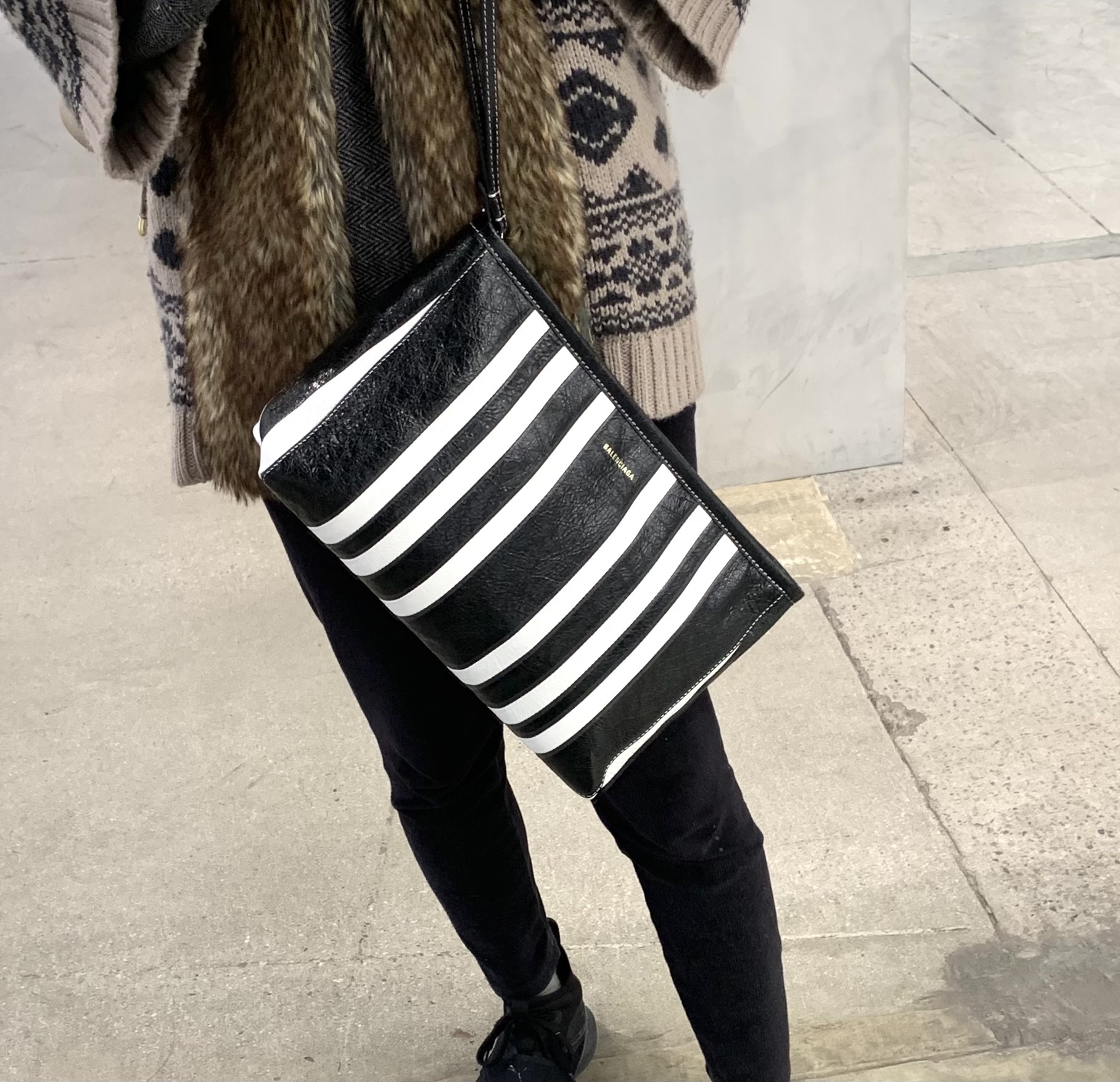 Balenciaga barbes クラッチバッグ-