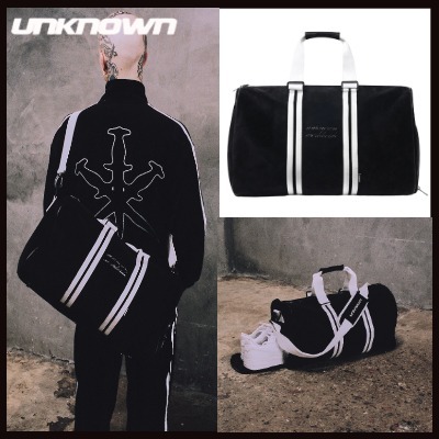 関税/送料込み【UNKNOWN】ブラックモノグラムベロアバッグ