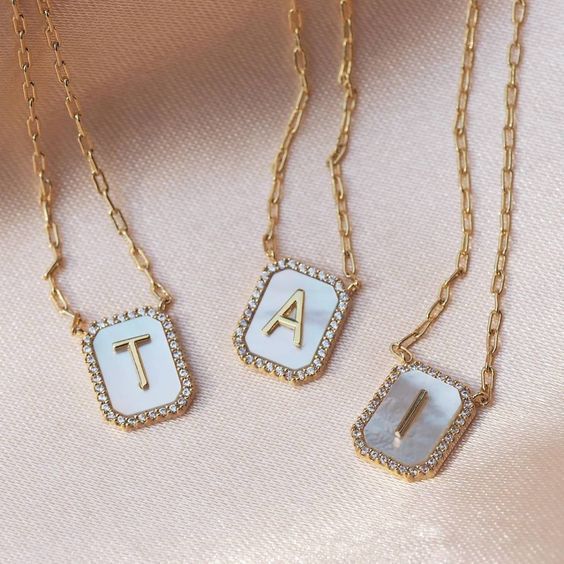 ロンハーマン取扱【Tai】Mother Of Pearl Monogramネックレス
