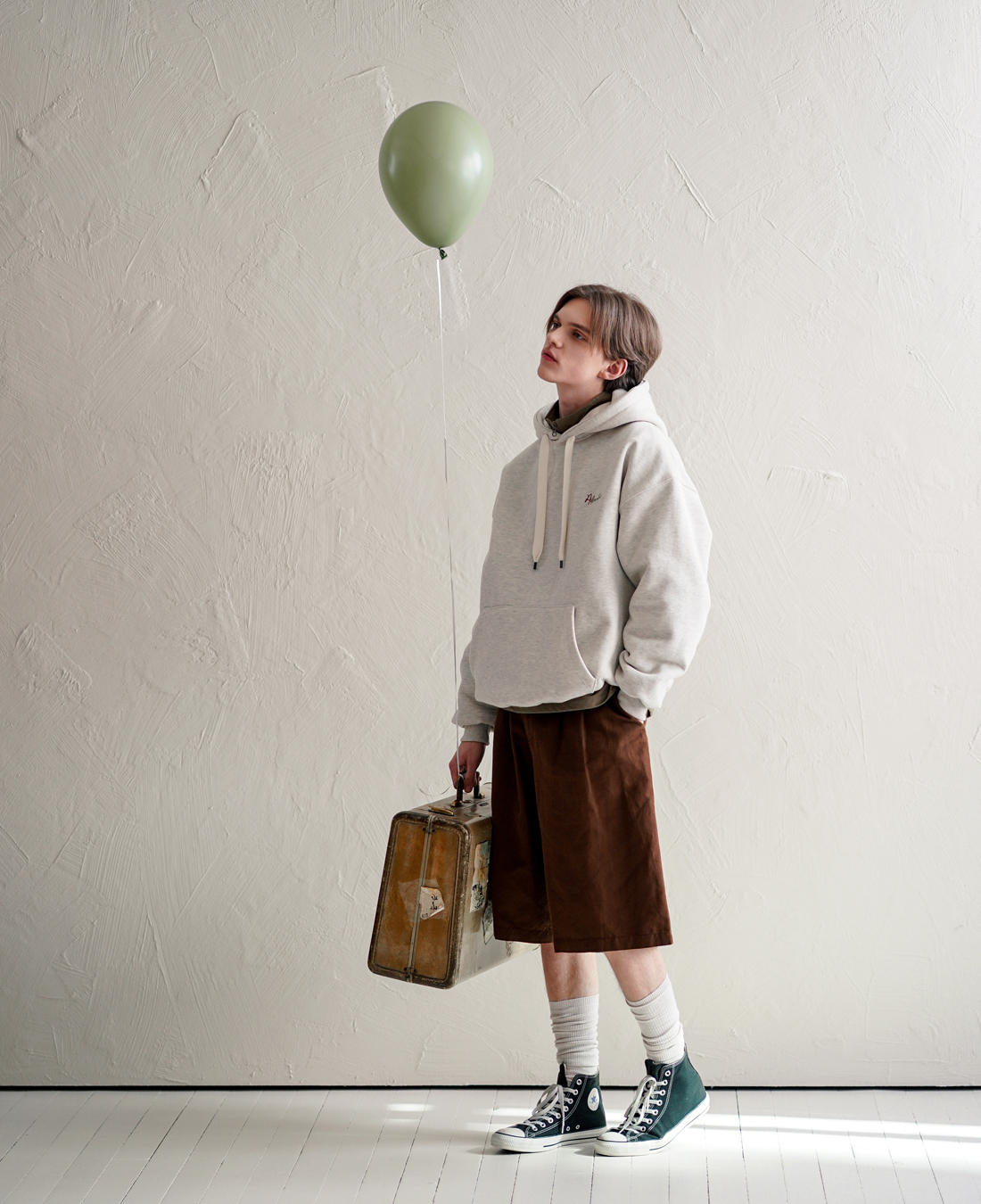 パーカー・フーディ WV PROJECT GRATE HOODIE NA374 WV PROJECT GRATE HOODIE NA374 (WV PROJECT/パーカー・フーディ