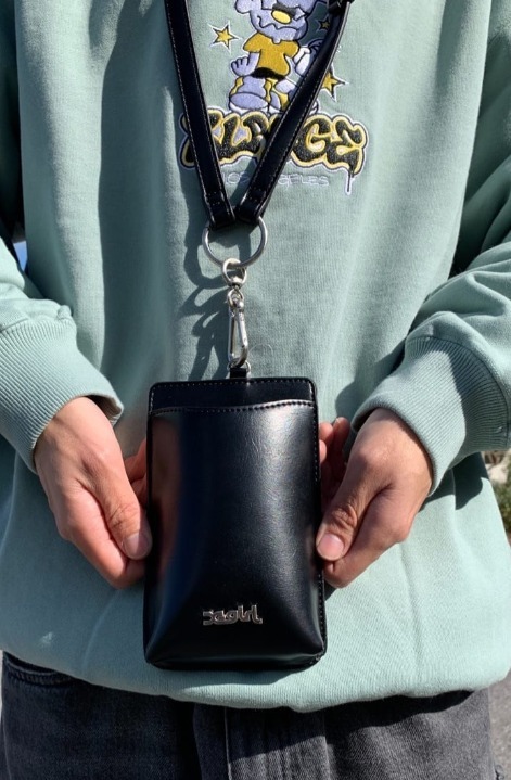 通勤通学に X-girl FAUX LEATHER SLING CASE 機能的 ギフトに◎ 通勤通学に X-girl FAUX LEATHER SLING CASE 機能的 ギフトに