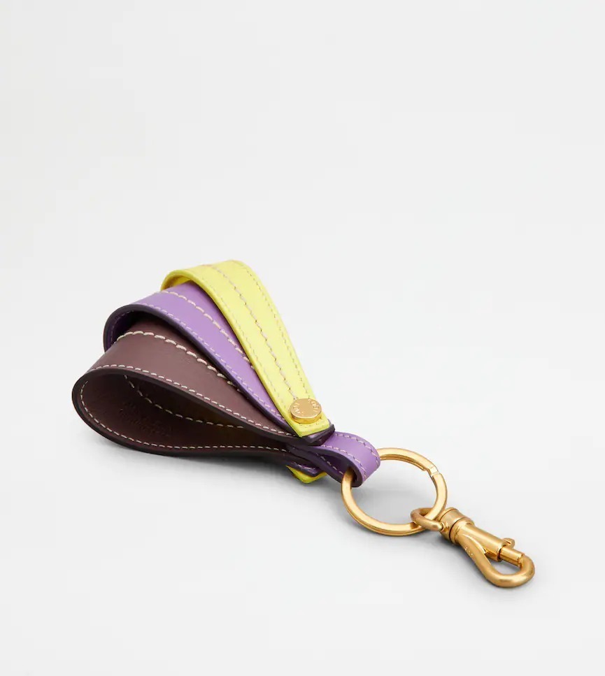 送料関税込み Tod’s レザーキーホルダー TOD'S】レザー キーホルダー