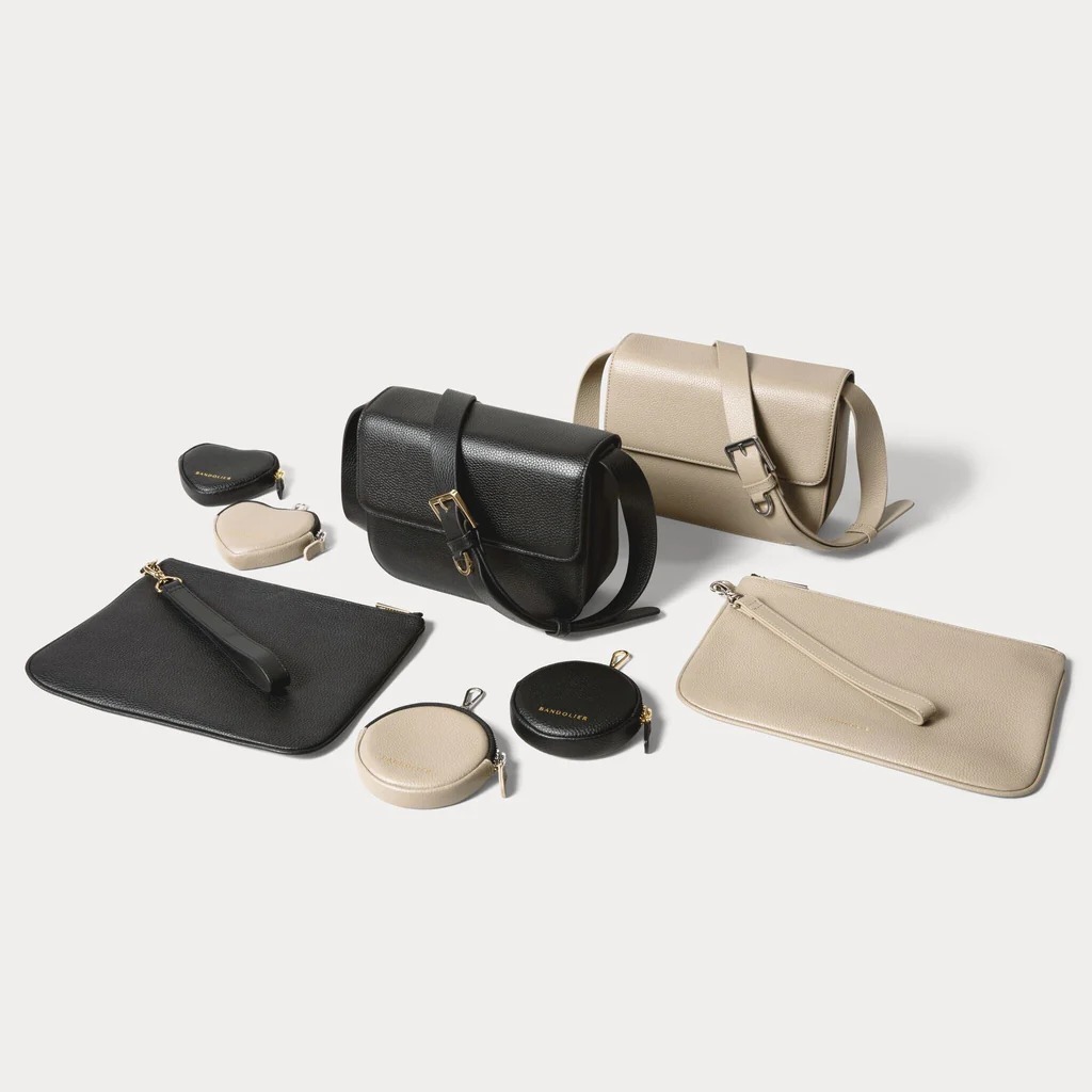 人気商品♪ BAGに取付可能!! ☆Bandolier☆ ミニハートポーチ
