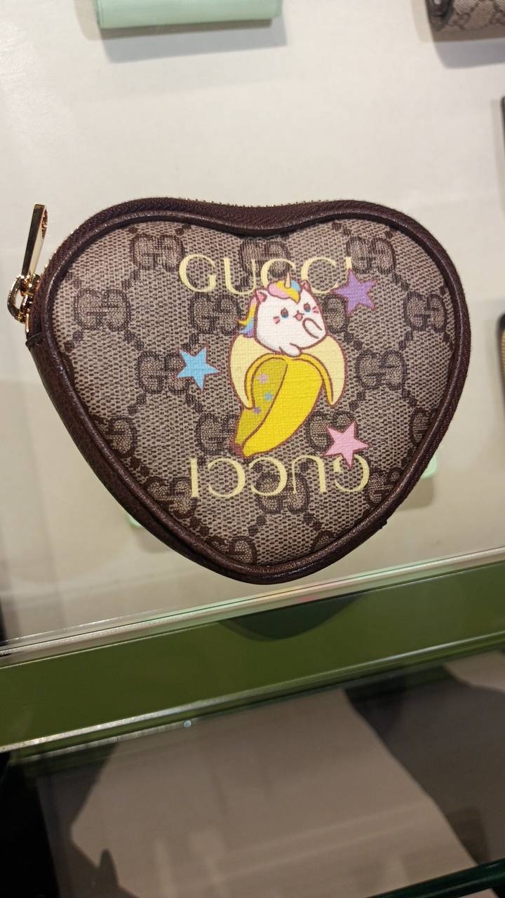 【すぐ届く】GUCCI ばなにゃ コインケースハート モノグラム