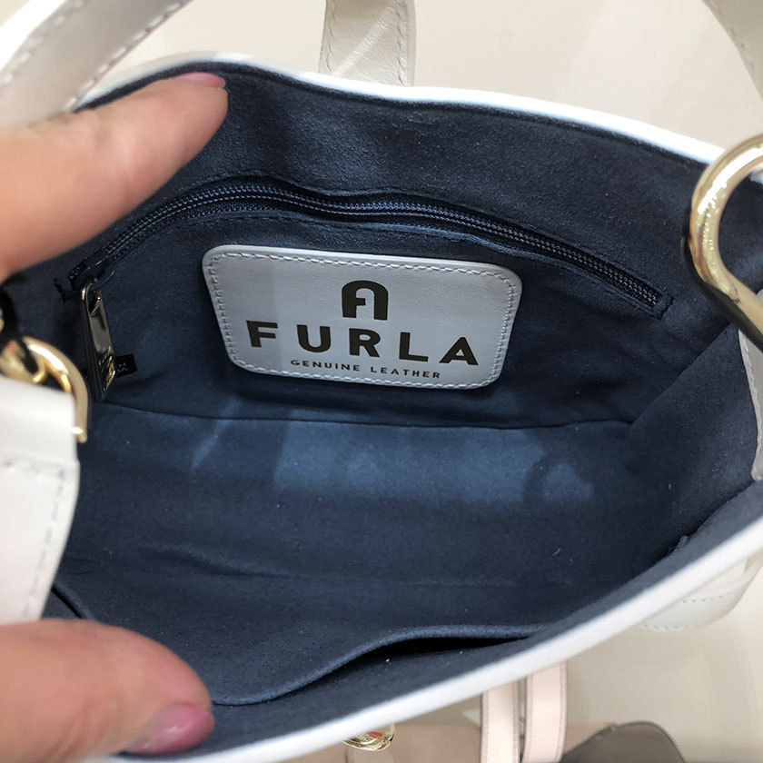 6万取引突破☆UPS速達便利用！【FURLA☆フルラ】SIRENA