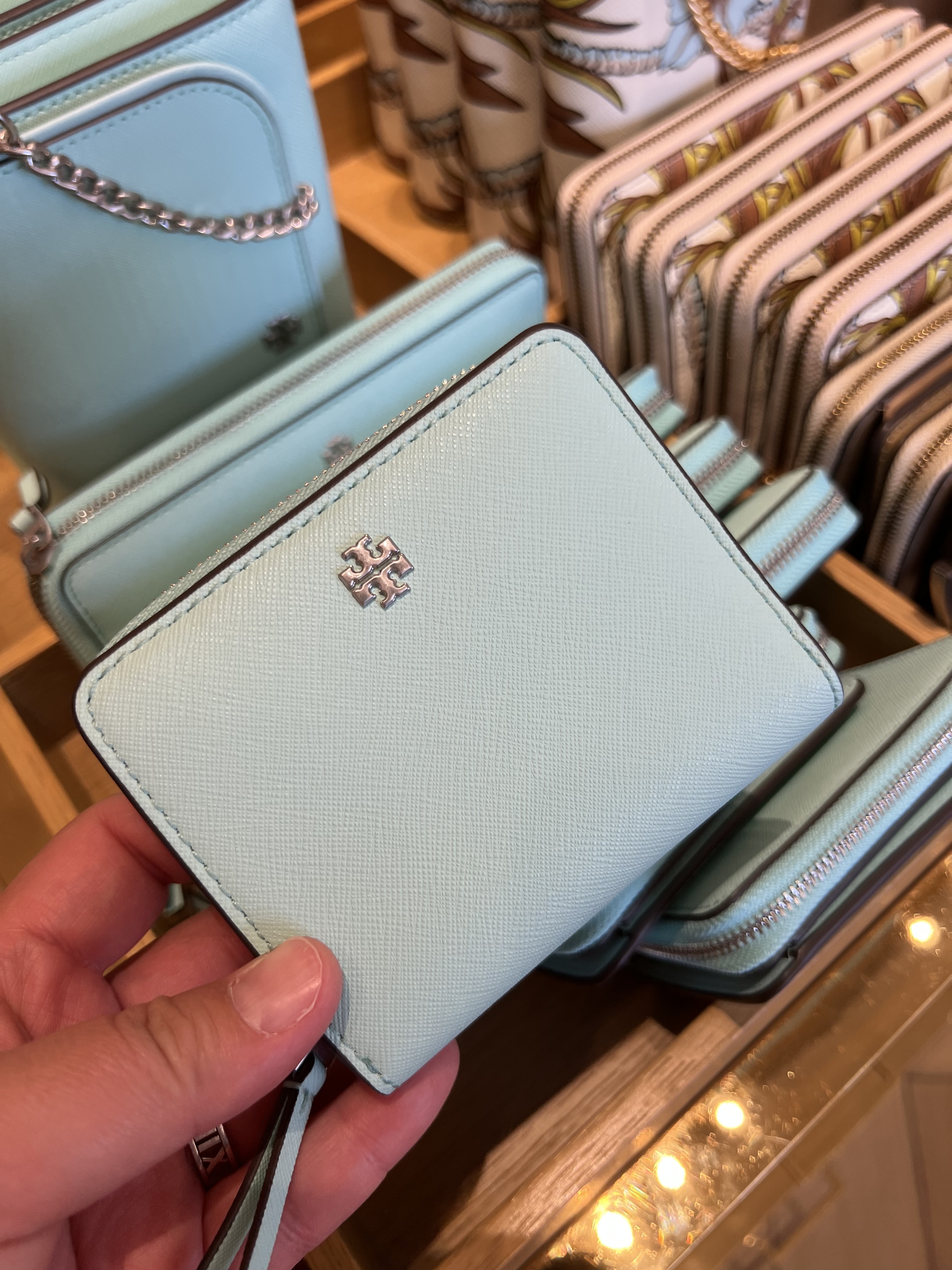 【NY発祥 TORY BURCH】EMERSON MINI WALLET 147606