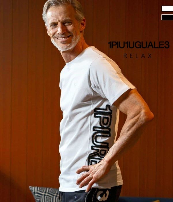 1PIU1UGUALE3 RELAX サイドロゴ半袖Tシャツ カットソー インナー