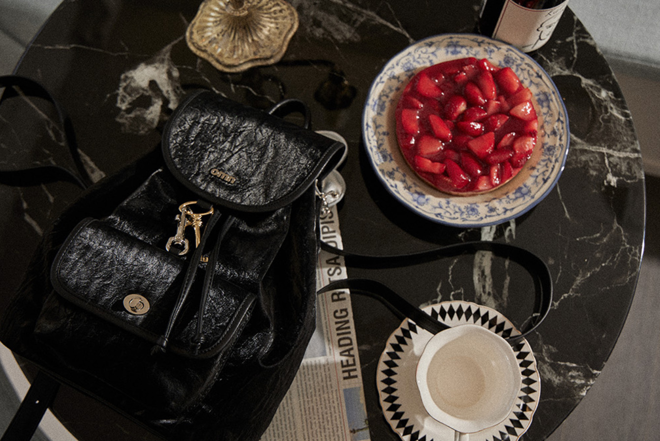 《韓国 omnipotent》key&backpack (black) 人気 バッグパック