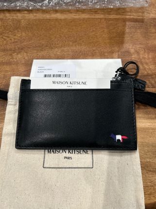 カードホルダー MAISON KITSUNE(メゾンキツネ) - 海外通販のBUYMA