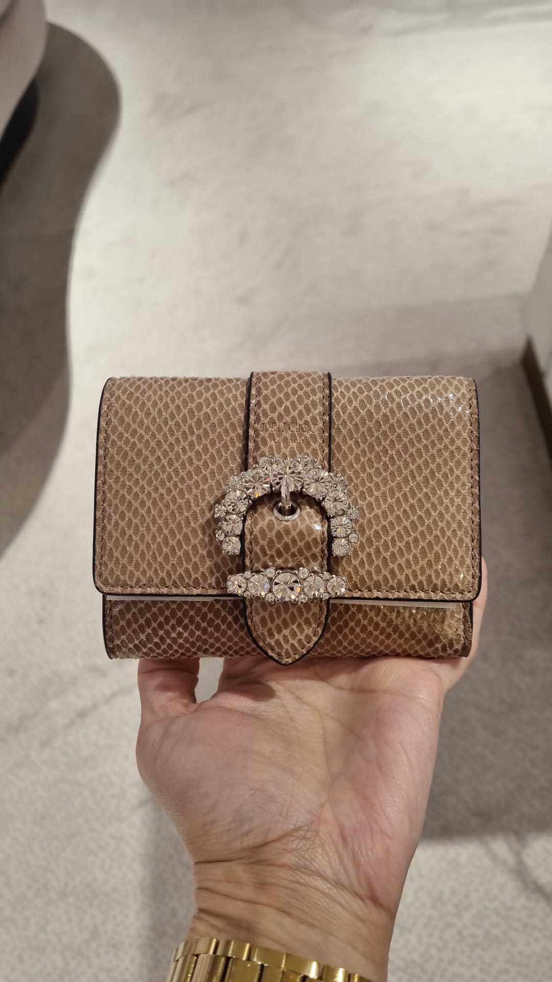 Jimmy★Choo(セールでプレゼントに最適)オシャレCheri/Powder