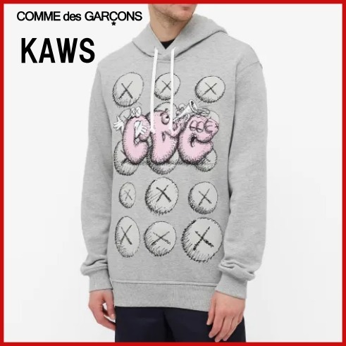 全国宅配無料 コム デ ギャルソン シャツ X KAWS フーディー メンズ