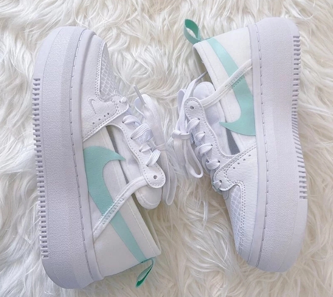 ★限定おしゃれ快適!NIKE COURT VISION ALTA ティファニーブルー ☆限定おしゃれ快適!NIKE COURT VISION ALTA ティファニーブルー