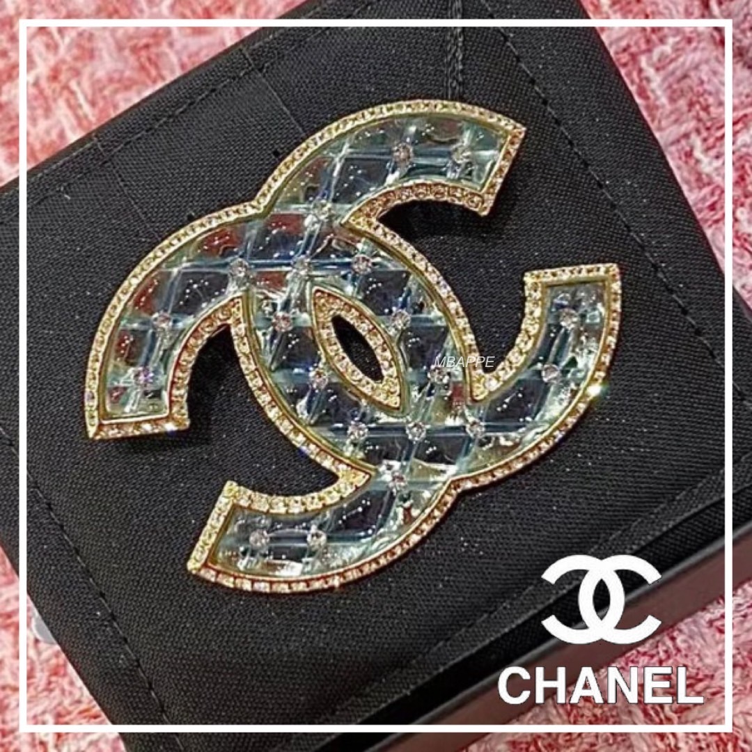 お洒落で美しい印象に♡【CHANEL】ブローチ