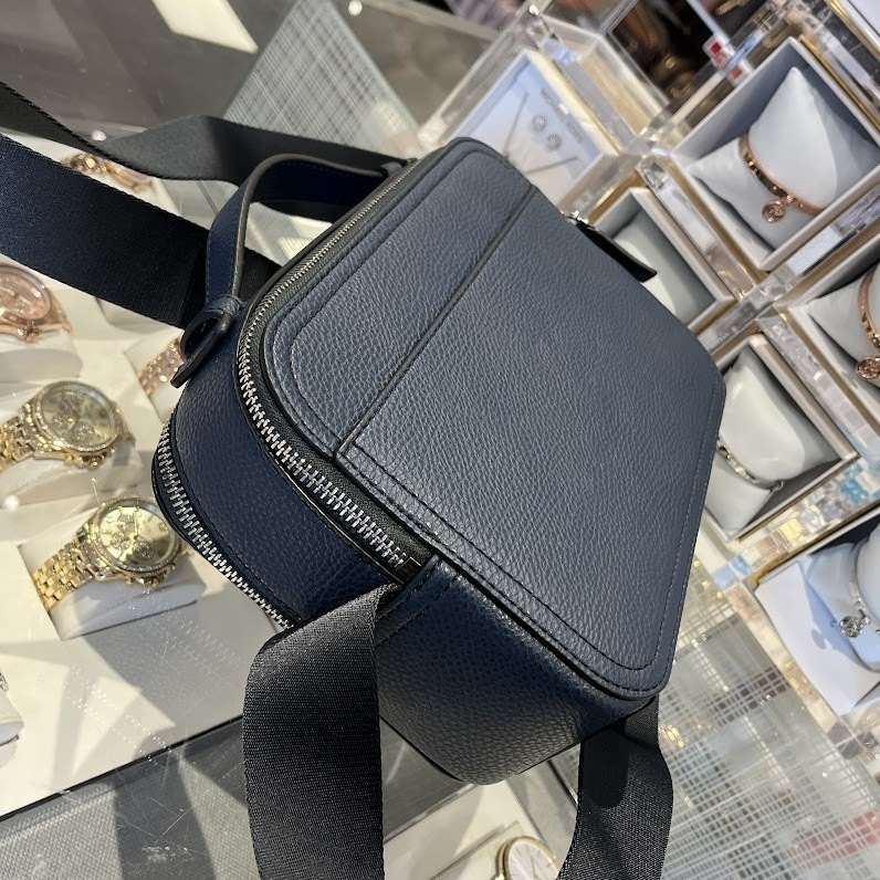即発 Michael Kors メンズ ショルダーバッグ 37F2LCOL6L-BLACK 即発 Michael Kors メンズ ショルダーバッグ 37F2LCOL6L-BLACK