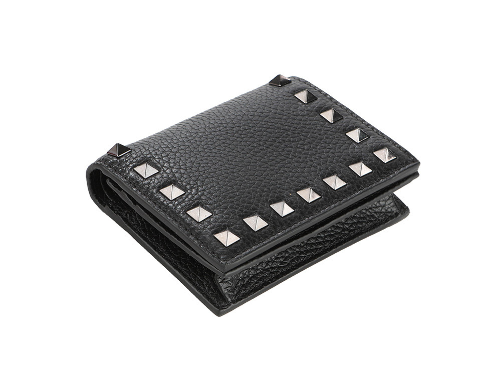 VALENTINO☆関税込 人気新作 ロックスタッズ 折りたたみ財布