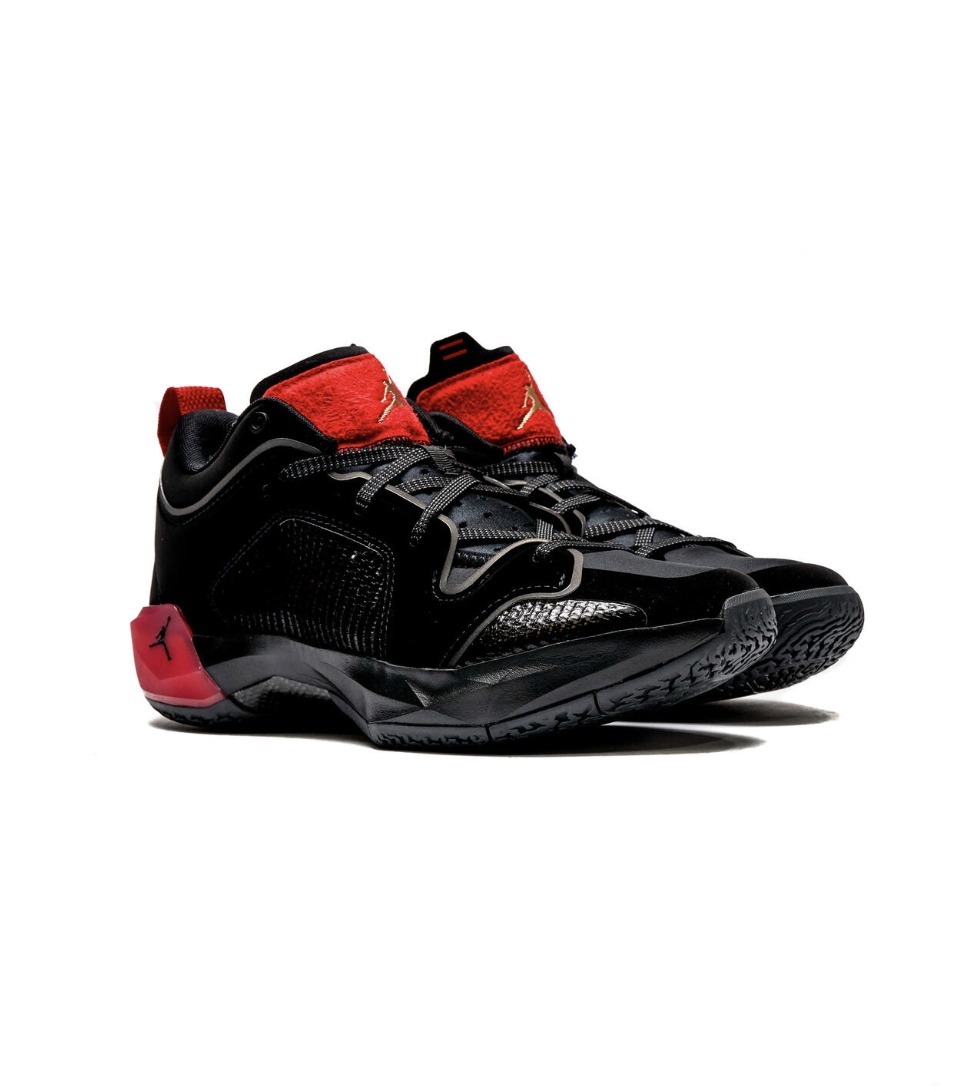 NIKE ☆ Air Jordan 37 Low ‘Bred’