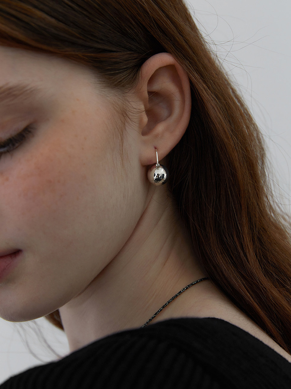[TATIANA] 韓国☆Imprint Ball Hoop Earrings